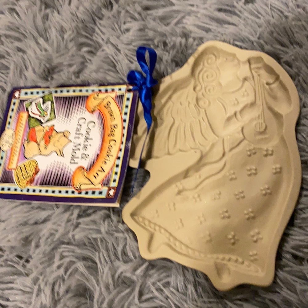 Brown bag cookie art